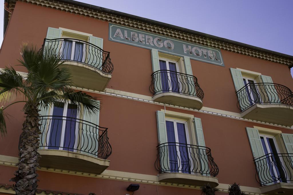 Albergo Hotel Saint-Laurent-du-Var Esterno foto